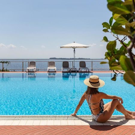 Hotel Villa Florida & Suite Apartments Гардоне Ривьера Экстерьер фото